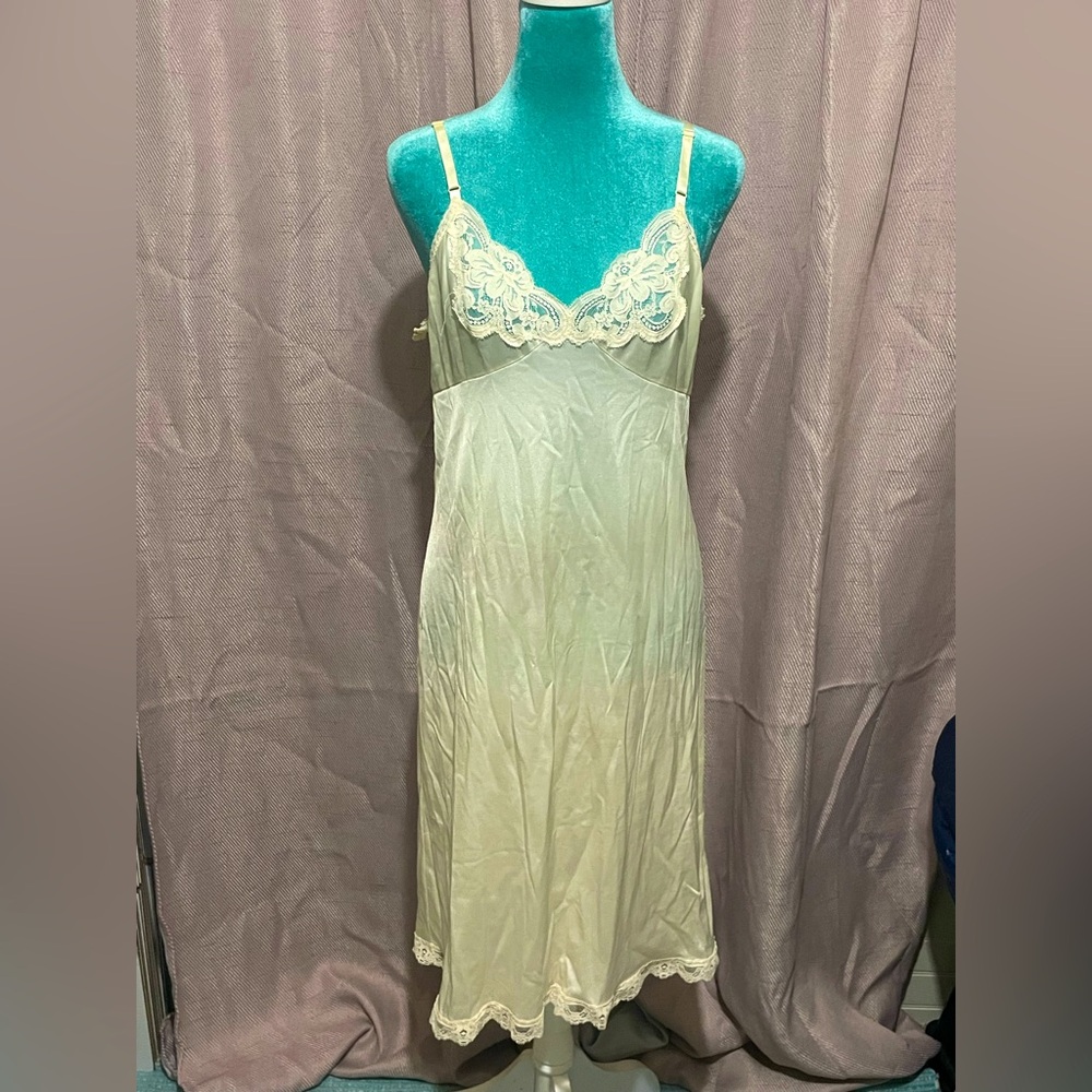 JC pennys: vintage cream slip with lace details
